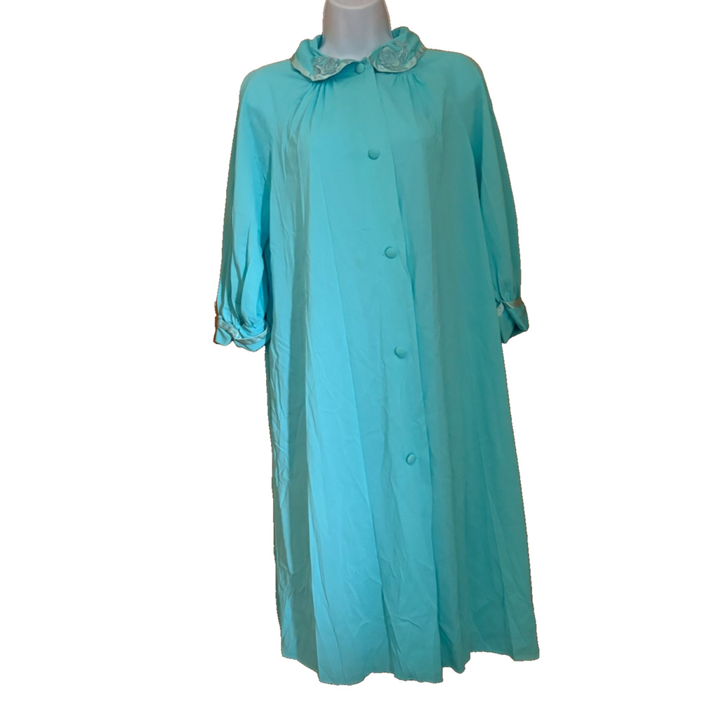 Vintage Aqua Blue Embroidered Rose Housecoat Button Front with Sash Pass-Through